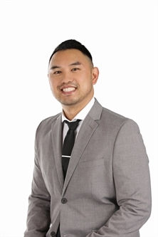 R.J. Guideng